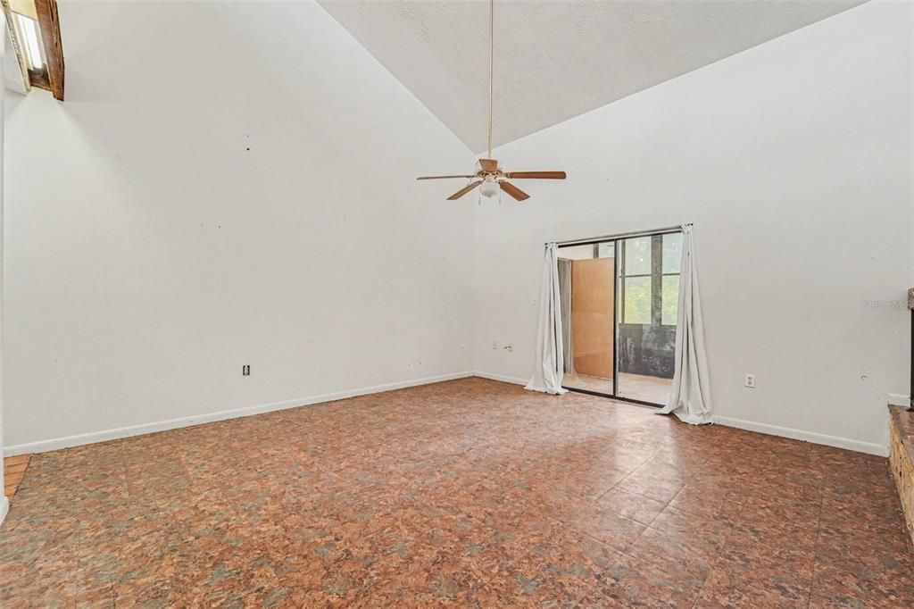 En Venta: $130,000 (2 camas, 2 baños, 1303 Pies cuadrados)