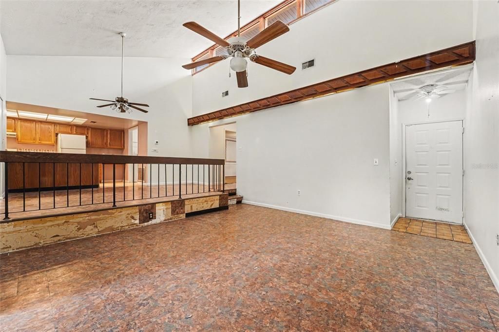 En Venta: $130,000 (2 camas, 2 baños, 1303 Pies cuadrados)