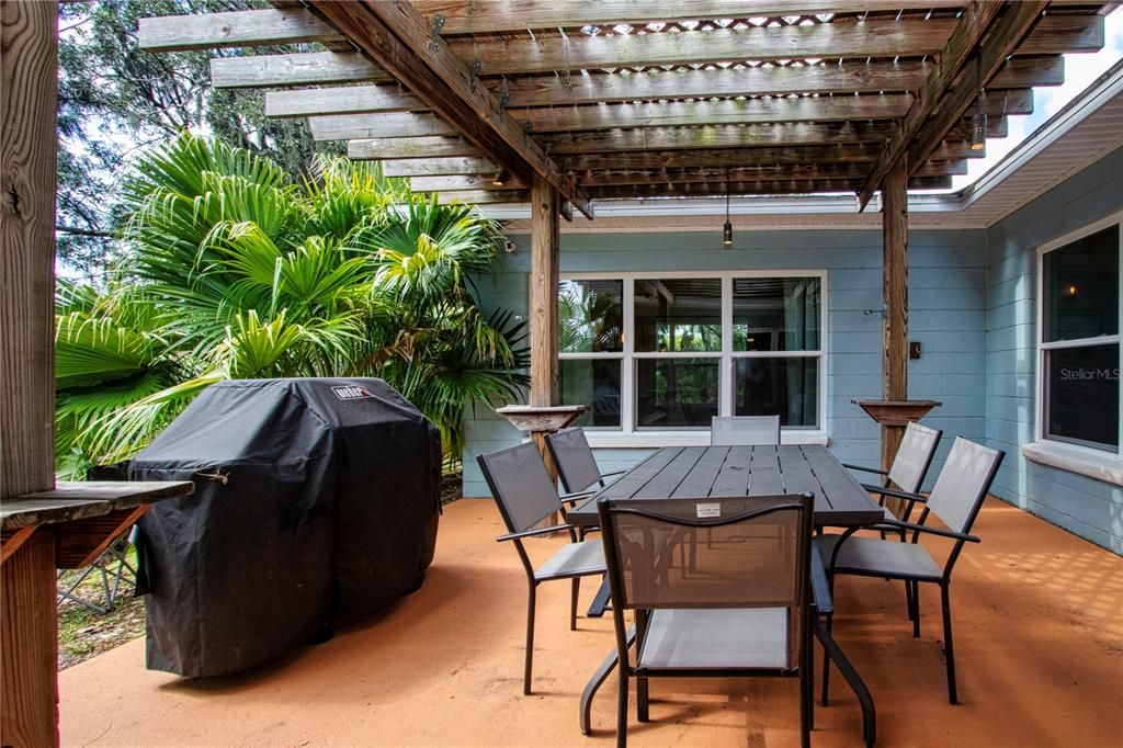 For Sale: $419,900 (3 beds, 2 baths, 1758 Square Feet)