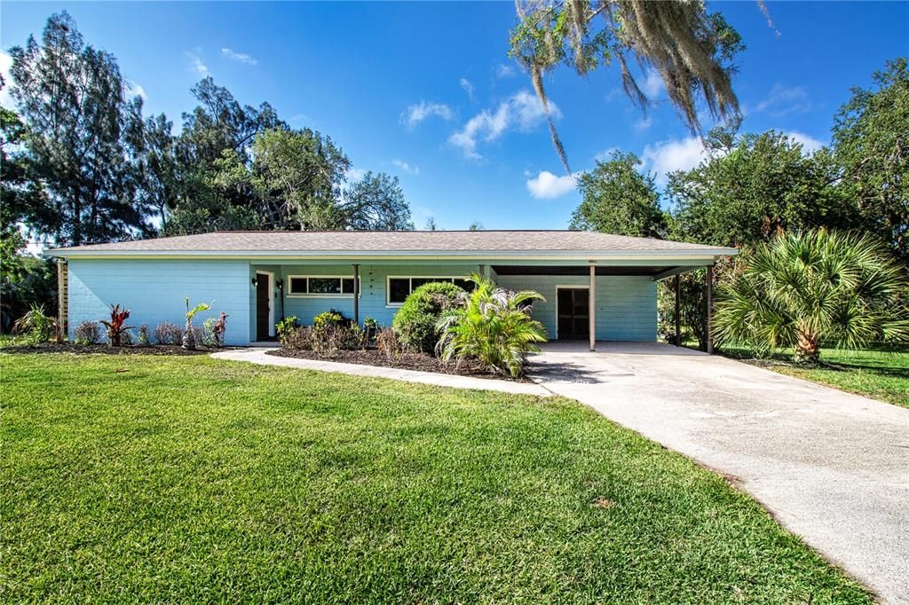 For Sale: $419,900 (3 beds, 2 baths, 1758 Square Feet)