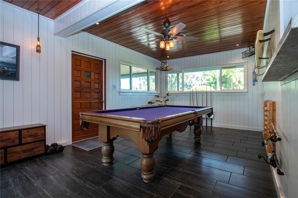 For Sale: $419,900 (3 beds, 2 baths, 1758 Square Feet)