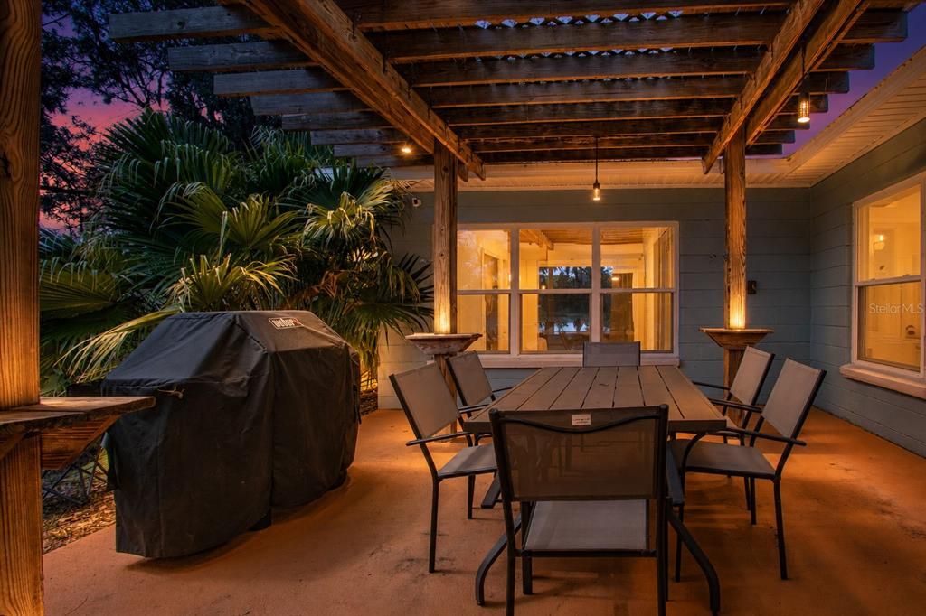 For Sale: $419,900 (3 beds, 2 baths, 1758 Square Feet)