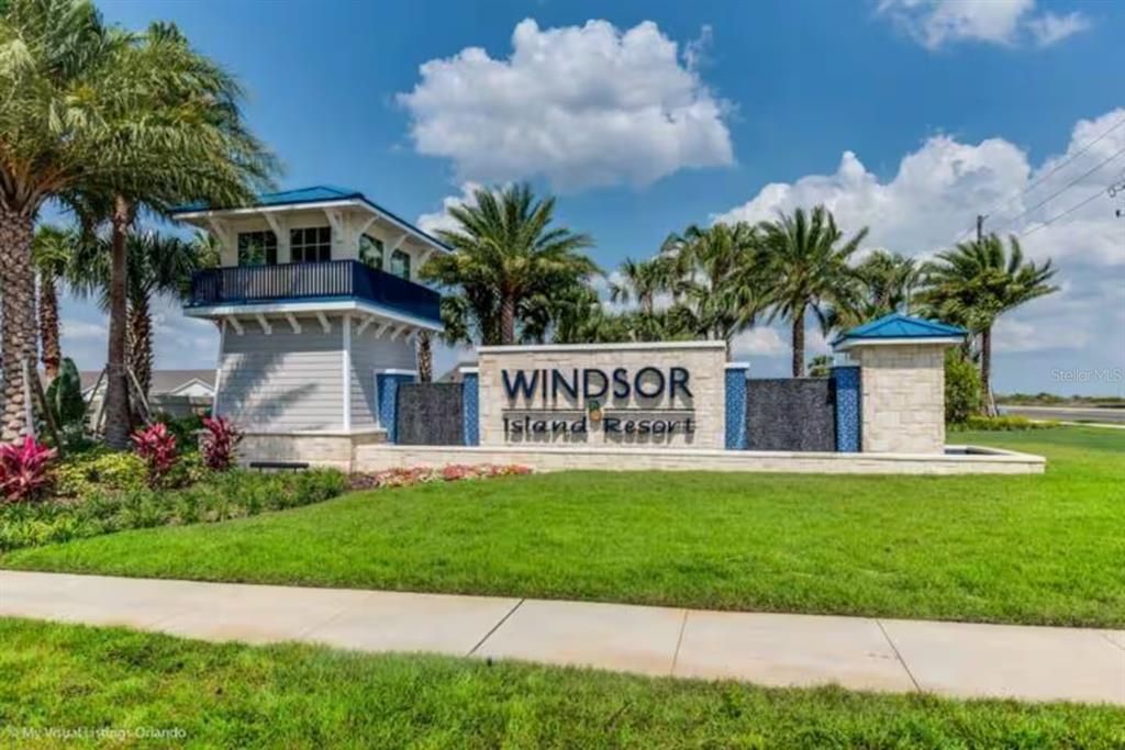 En Venta: $695,000 (6 camas, 4 baños, 3111 Pies cuadrados)