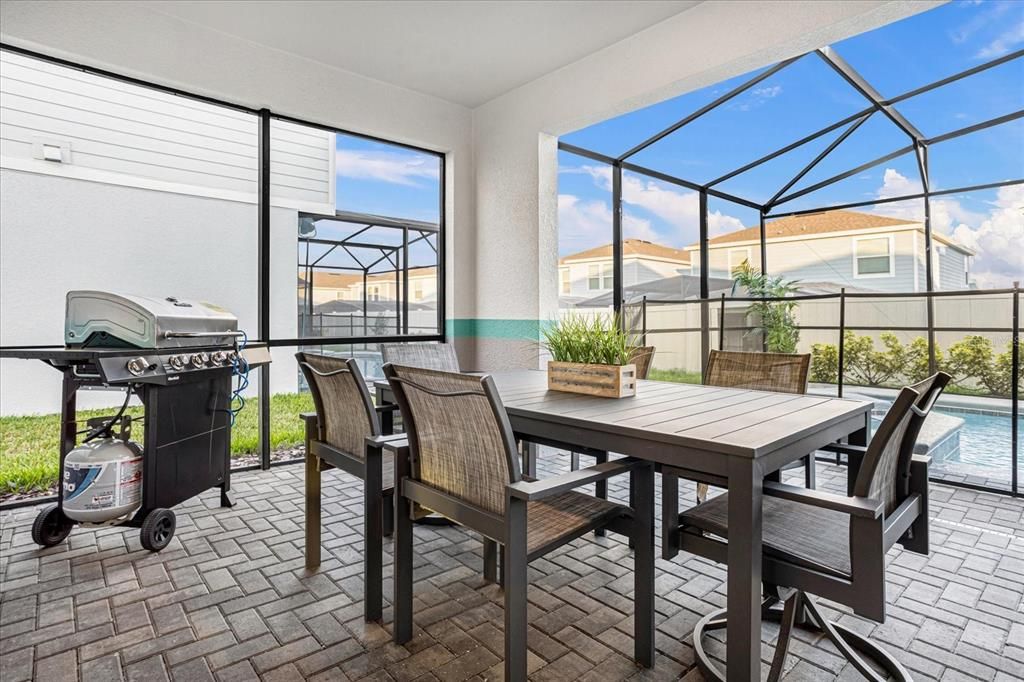 En Venta: $695,000 (6 camas, 4 baños, 3111 Pies cuadrados)