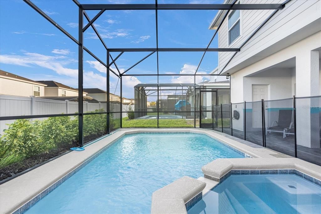 En Venta: $695,000 (6 camas, 4 baños, 3111 Pies cuadrados)