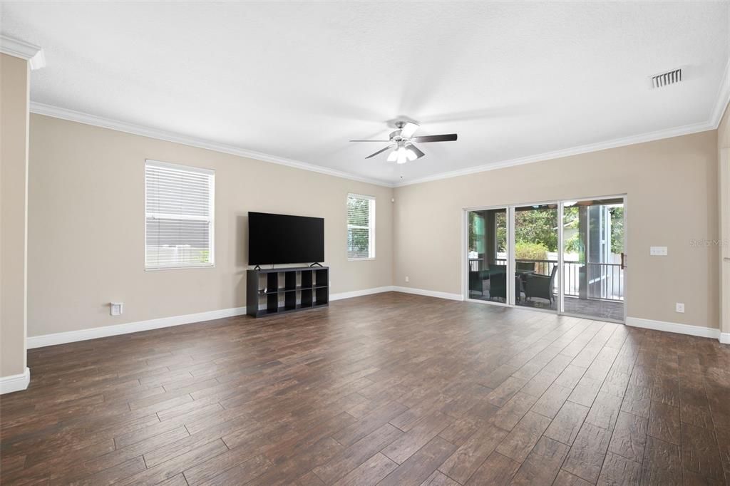 For Sale: $698,500 (4 beds, 2 baths, 2248 Square Feet)