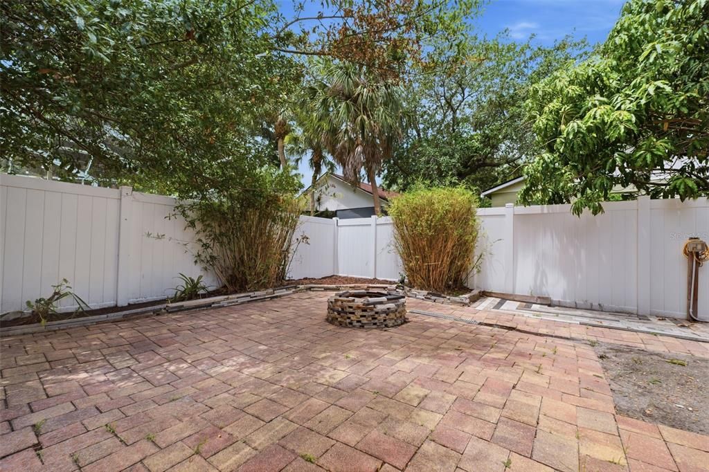 For Sale: $698,500 (4 beds, 2 baths, 2248 Square Feet)