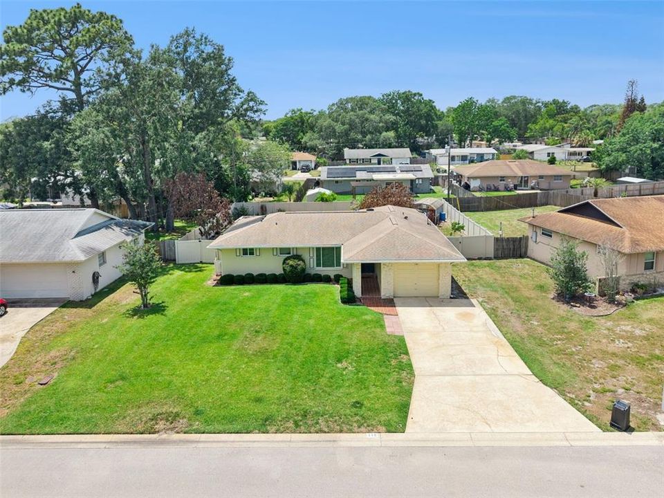 Activo con contrato: $365,000 (3 camas, 2 baños, 1200 Pies cuadrados)