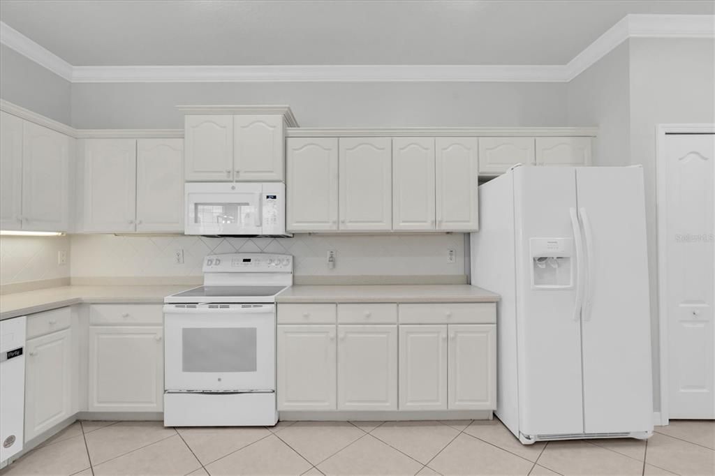 For Rent: $2,500 (3 beds, 2 baths, 1760 Square Feet)