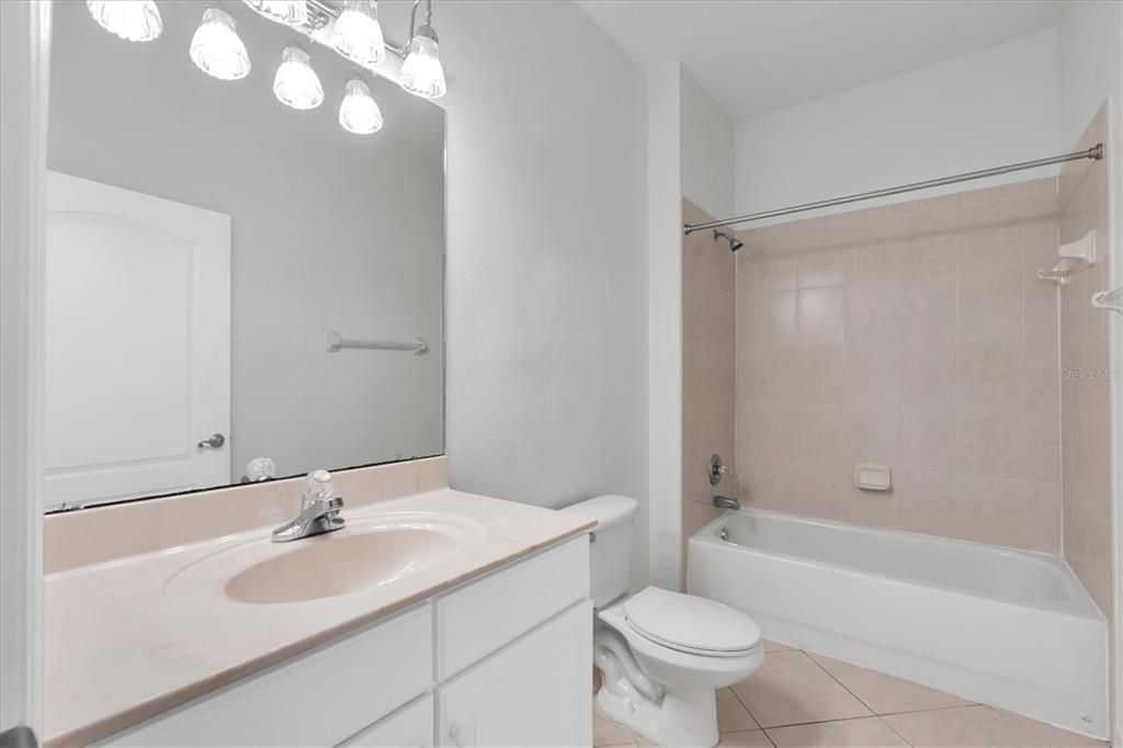 For Rent: $2,500 (3 beds, 2 baths, 1760 Square Feet)