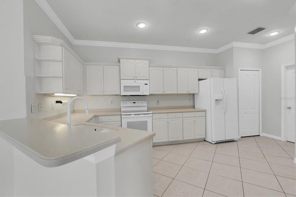 For Rent: $2,500 (3 beds, 2 baths, 1760 Square Feet)