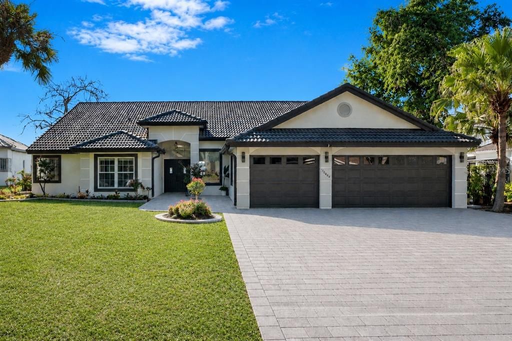 En Venta: $2,400,000 (5 camas, 3 baños, 4054 Pies cuadrados)