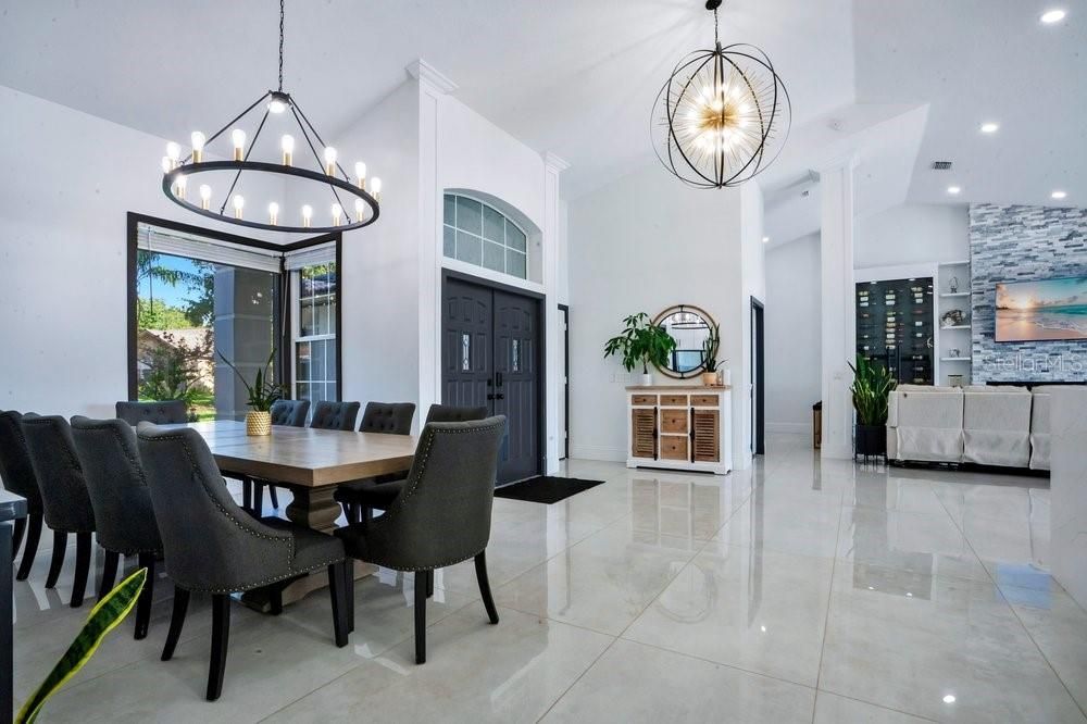 En Venta: $2,400,000 (5 camas, 3 baños, 4054 Pies cuadrados)