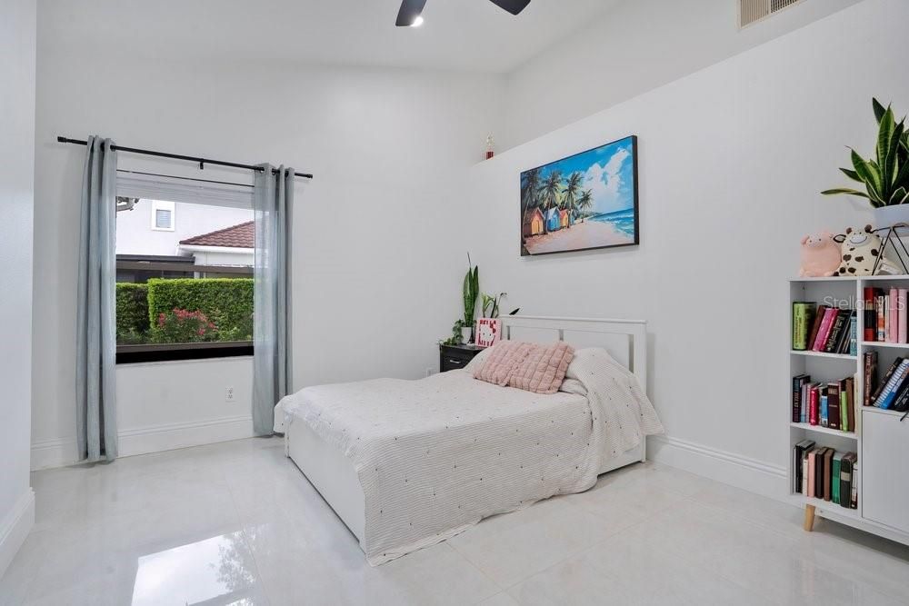 En Venta: $2,149,000 (5 camas, 3 baños, 4054 Pies cuadrados)