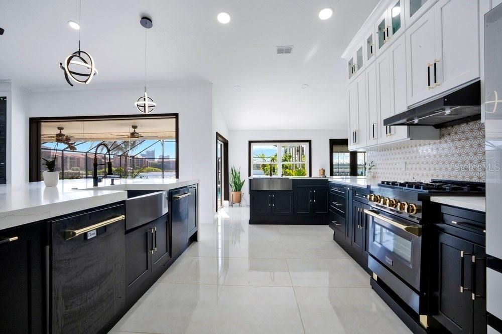 En Venta: $2,400,000 (5 camas, 3 baños, 4054 Pies cuadrados)