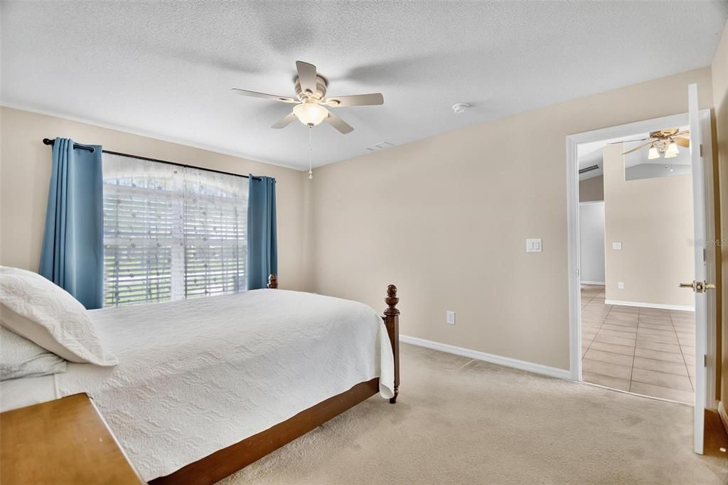 Activo con contrato: $279,000 (3 camas, 2 baños, 1424 Pies cuadrados)