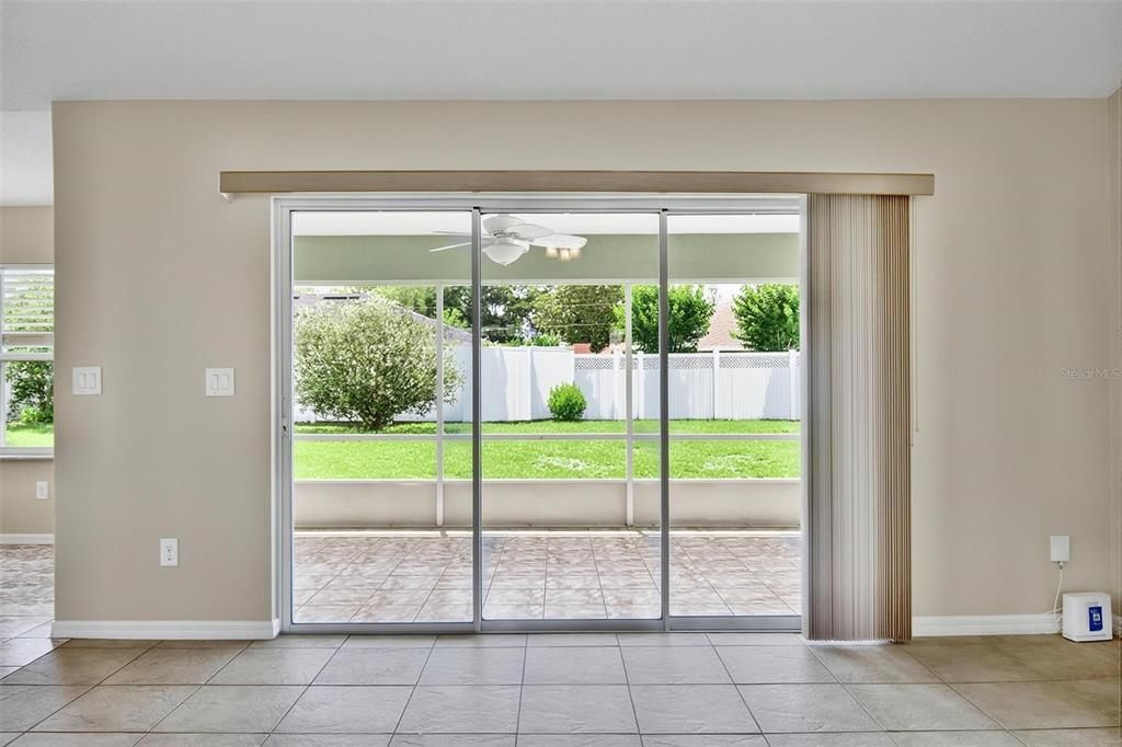 Activo con contrato: $279,000 (3 camas, 2 baños, 1424 Pies cuadrados)