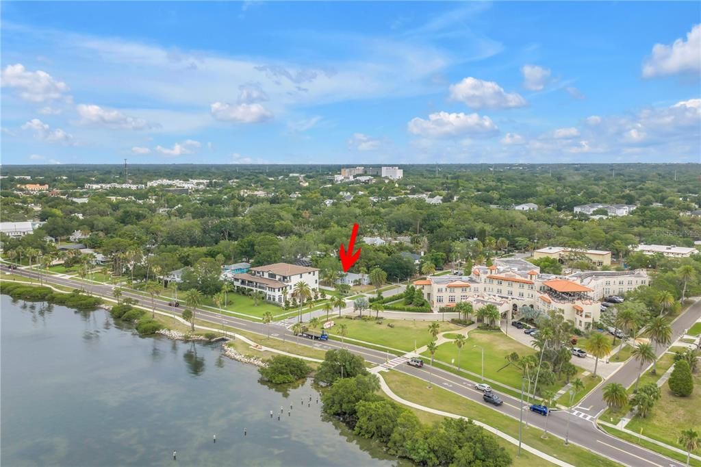 En Venta: $759,000 (3 camas, 3 baños, 1952 Pies cuadrados)