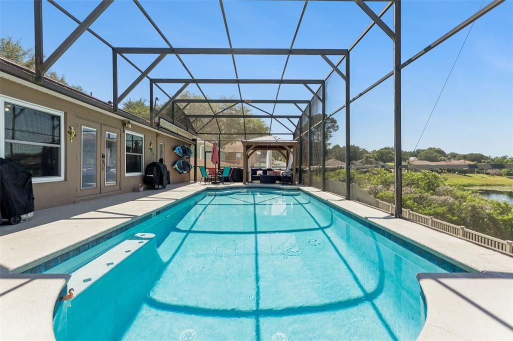Activo con contrato: $450,000 (3 camas, 2 baños, 1829 Pies cuadrados)