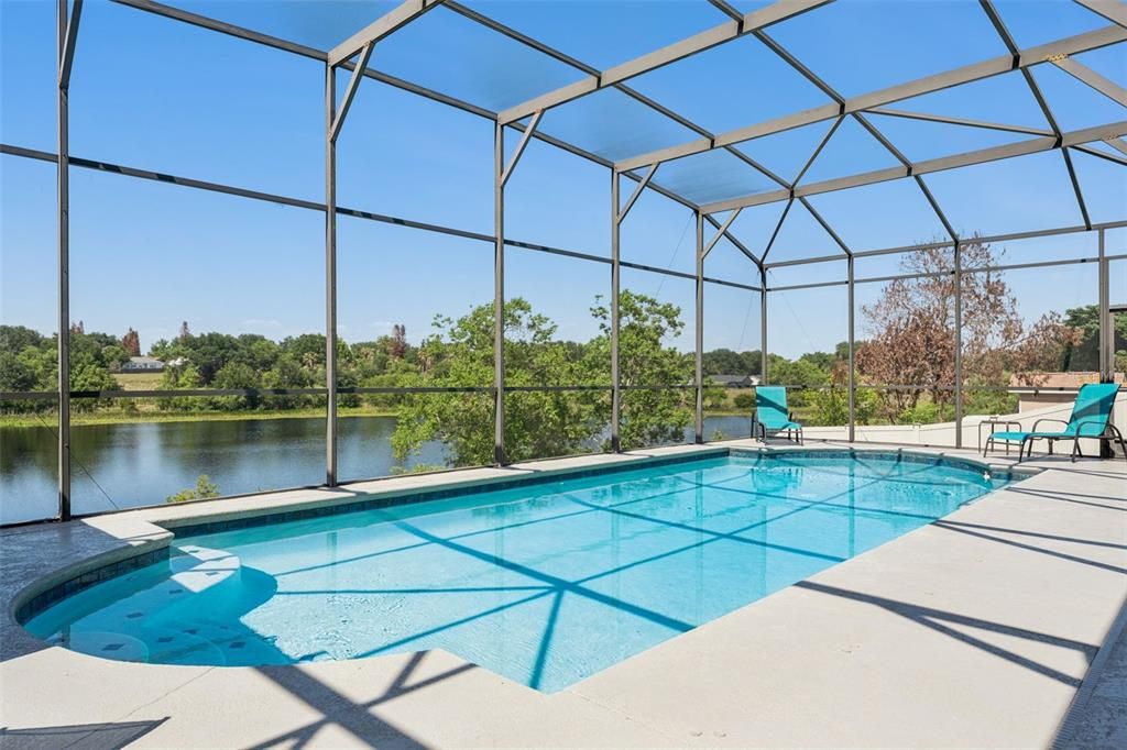Activo con contrato: $450,000 (3 camas, 2 baños, 1829 Pies cuadrados)