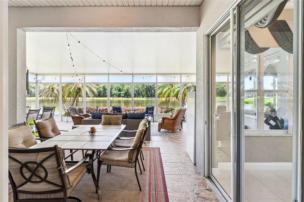 En Venta: $475,000 (3 camas, 2 baños, 2449 Pies cuadrados)