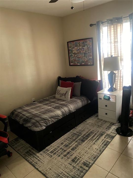 For Sale: $310,000 (3 beds, 2 baths, 1315 Square Feet)