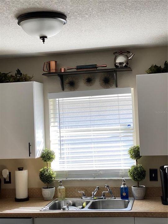 For Sale: $310,000 (3 beds, 2 baths, 1315 Square Feet)