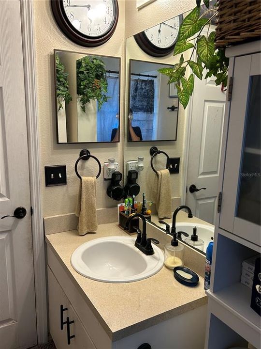 For Sale: $310,000 (3 beds, 2 baths, 1315 Square Feet)