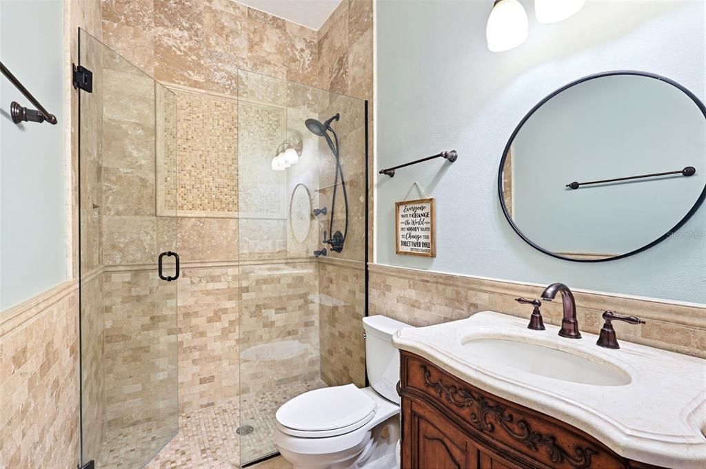 For Sale: $985,000 (6 beds, 2 baths, 2946 Square Feet)
