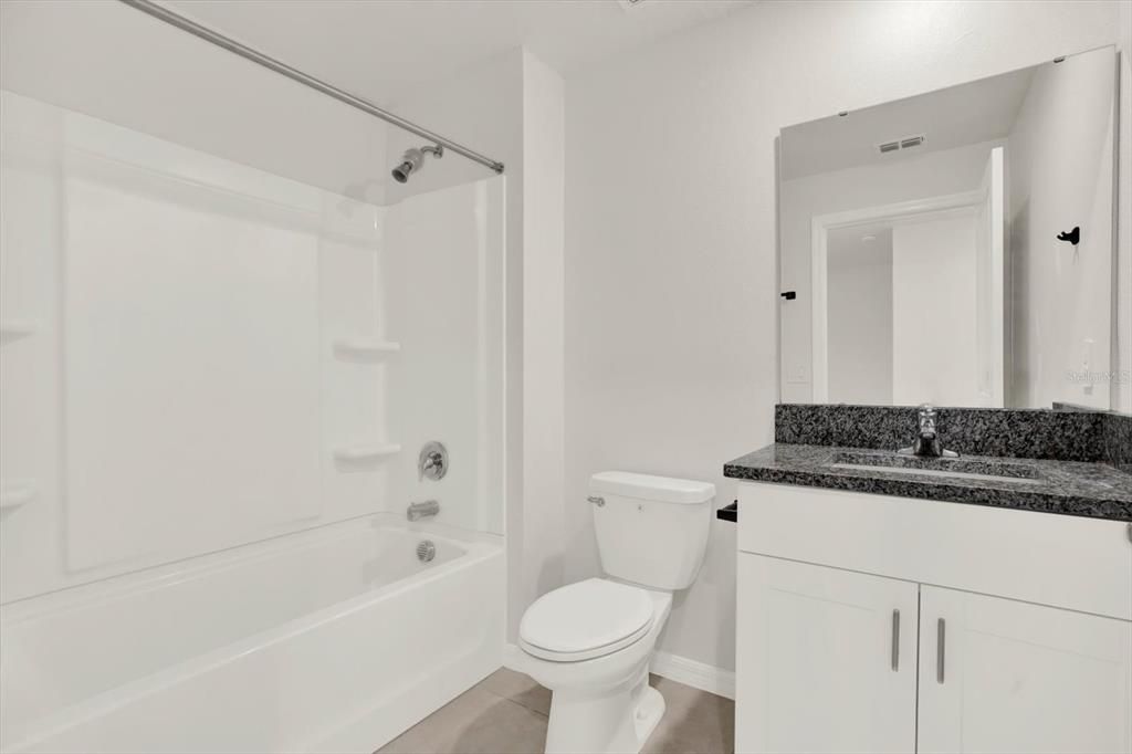 На продажу: $299,900 (3 спален, 2 ванн, 1634 Квадратных фут)