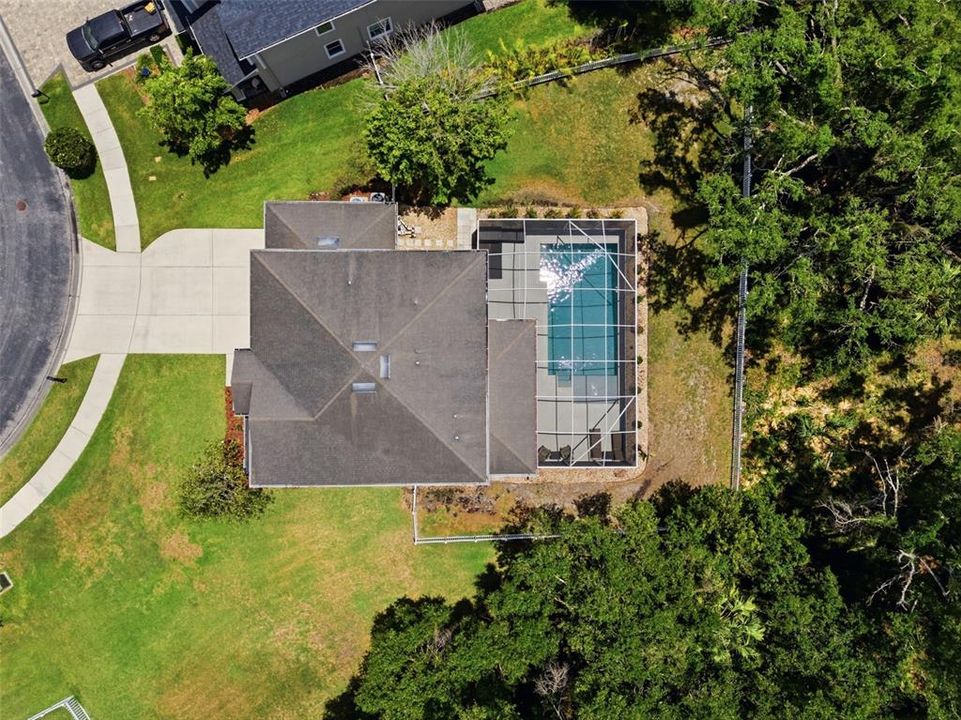 Activo con contrato: $650,000 (4 camas, 2 baños, 2710 Pies cuadrados)
