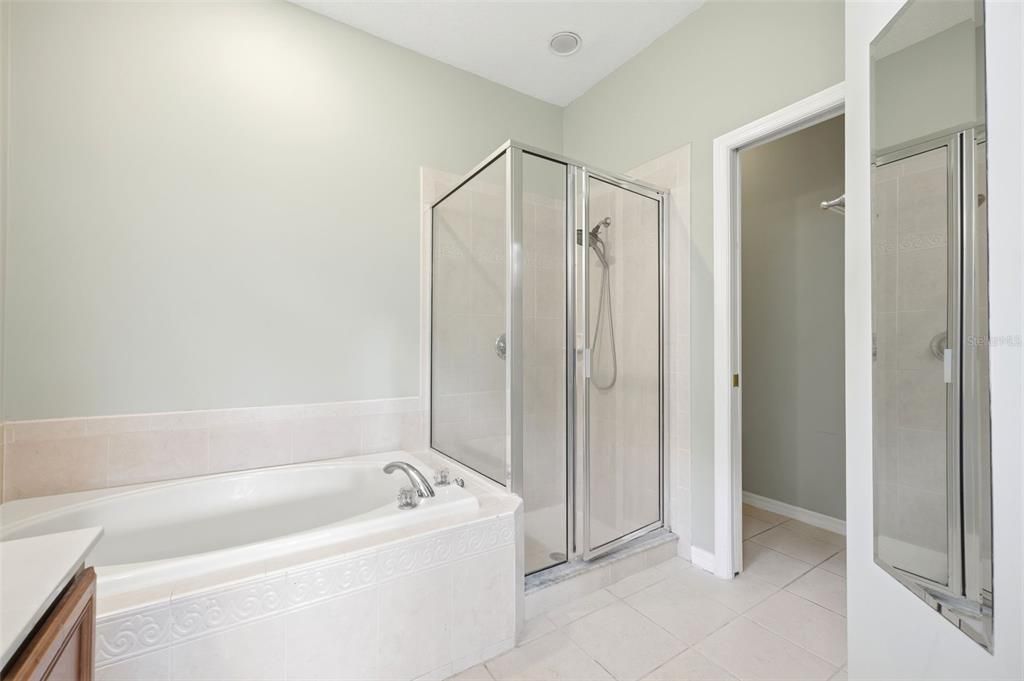 For Sale: $468,000 (4 beds, 2 baths, 1922 Square Feet)