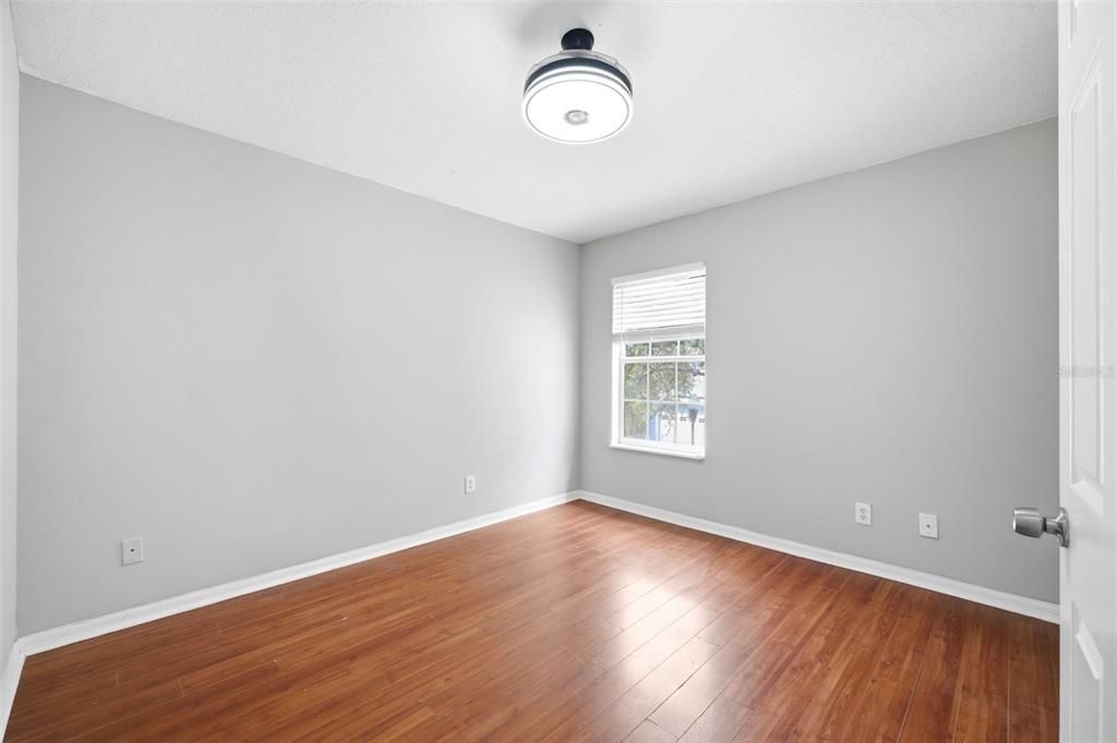 For Sale: $468,000 (4 beds, 2 baths, 1922 Square Feet)
