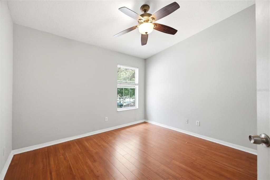 For Sale: $468,000 (4 beds, 2 baths, 1922 Square Feet)
