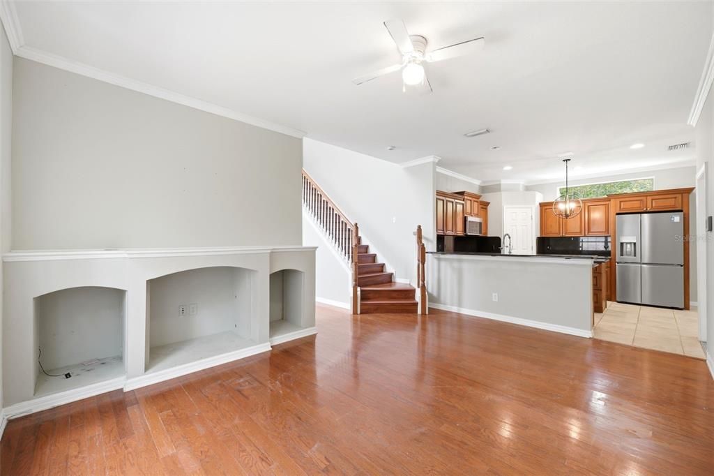 For Sale: $468,000 (4 beds, 2 baths, 1922 Square Feet)