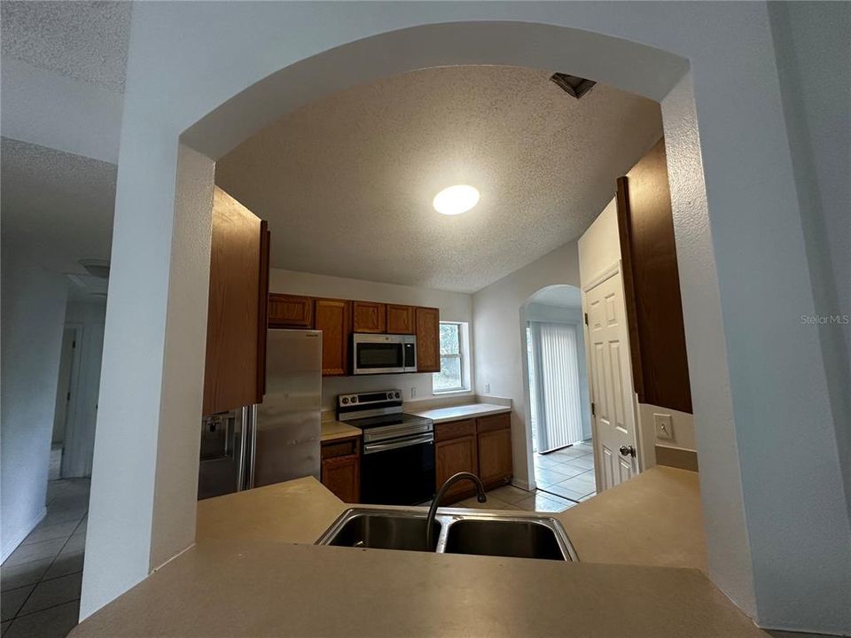 En Renta: $1,900 (4 camas, 2 baños, 1660 Pies cuadrados)