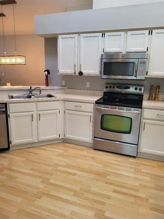 En Venta: $249,500 (3 camas, 2 baños, 1500 Pies cuadrados)