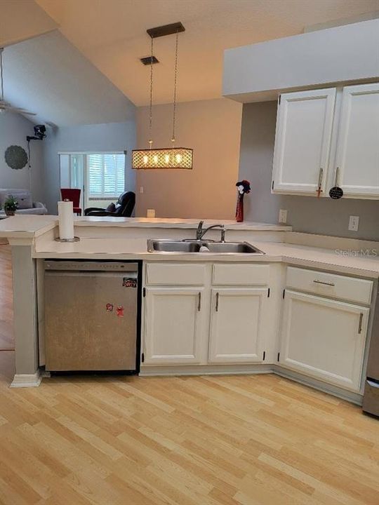 En Venta: $249,500 (3 camas, 2 baños, 1500 Pies cuadrados)