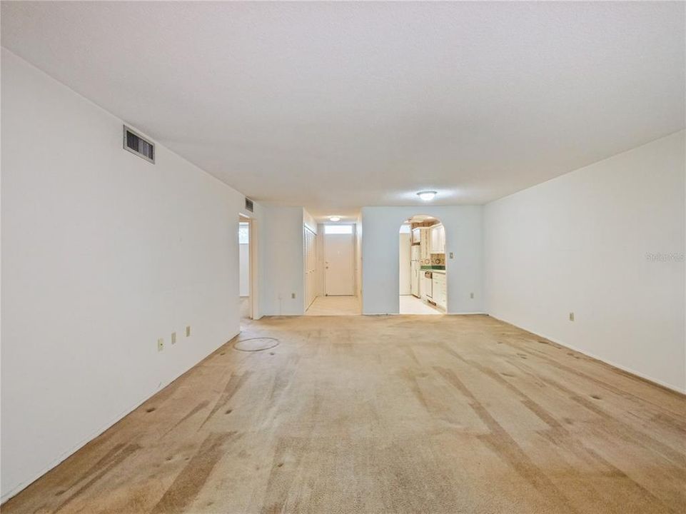 Activo con contrato: $290,000 (2 camas, 2 baños, 1074 Pies cuadrados)