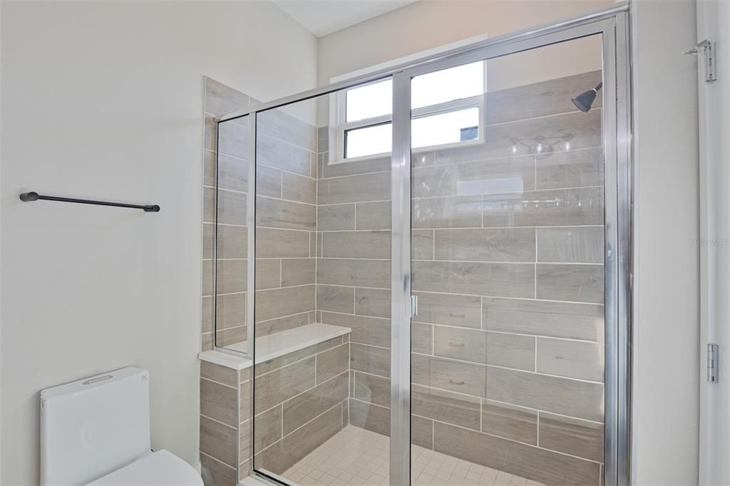 En Venta: $315,000 (3 camas, 2 baños, 1452 Pies cuadrados)