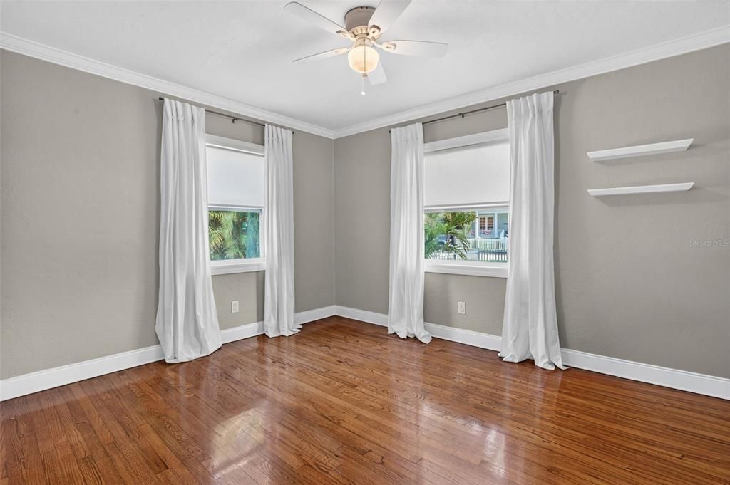 For Sale: $675,000 (3 beds, 2 baths, 1419 Square Feet)
