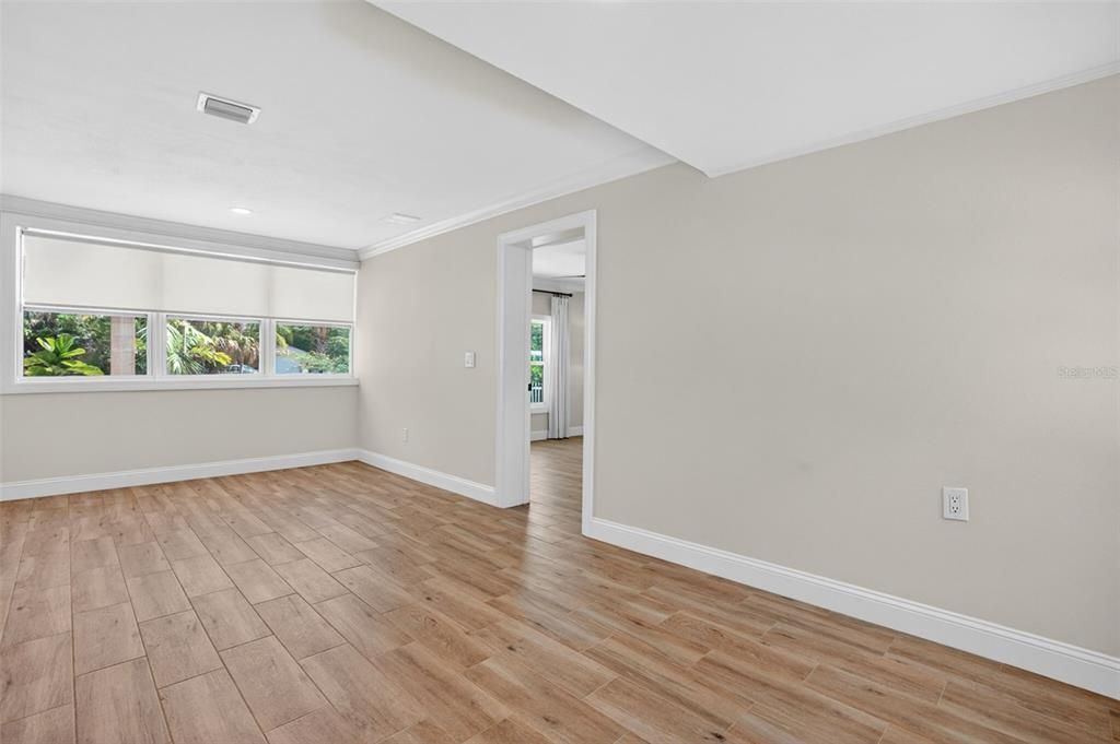 For Sale: $675,000 (3 beds, 2 baths, 1419 Square Feet)