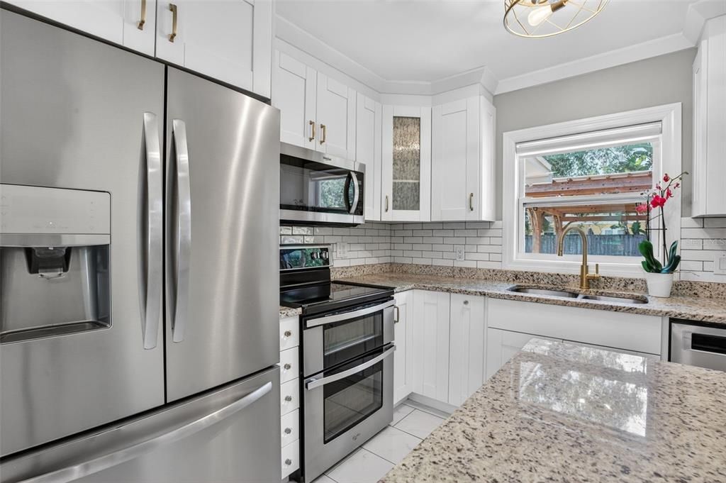 For Sale: $675,000 (3 beds, 2 baths, 1419 Square Feet)