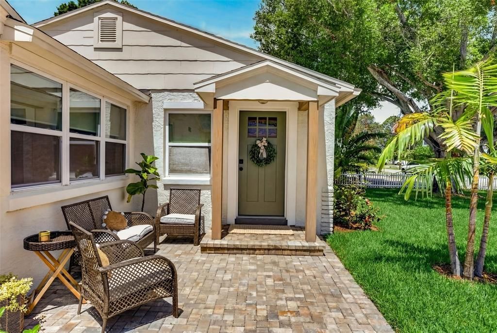 For Sale: $675,000 (3 beds, 2 baths, 1419 Square Feet)