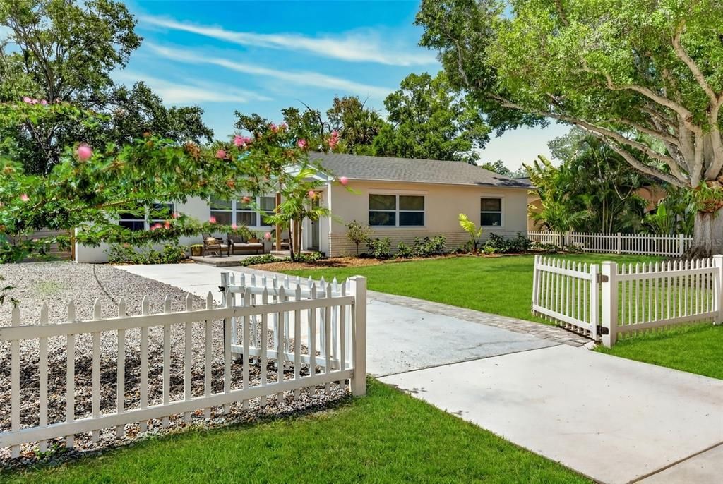 For Sale: $675,000 (3 beds, 2 baths, 1419 Square Feet)