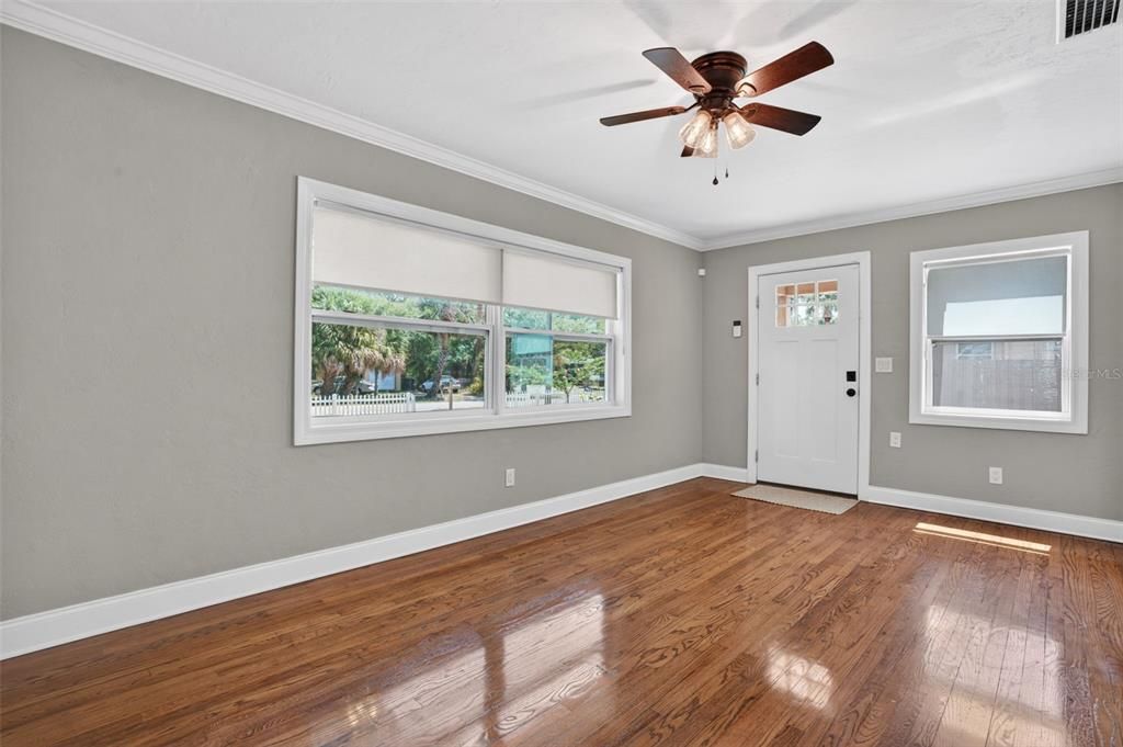 For Sale: $675,000 (3 beds, 2 baths, 1419 Square Feet)