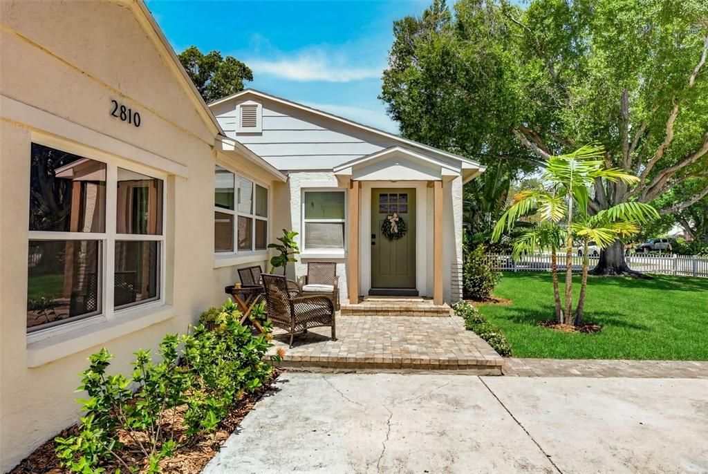 For Sale: $675,000 (3 beds, 2 baths, 1419 Square Feet)