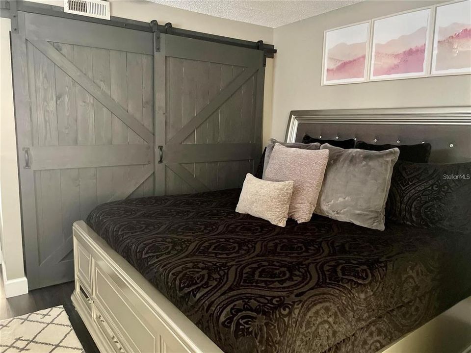 For Sale: $194,490 (1 beds, 1 baths, 675 Square Feet)