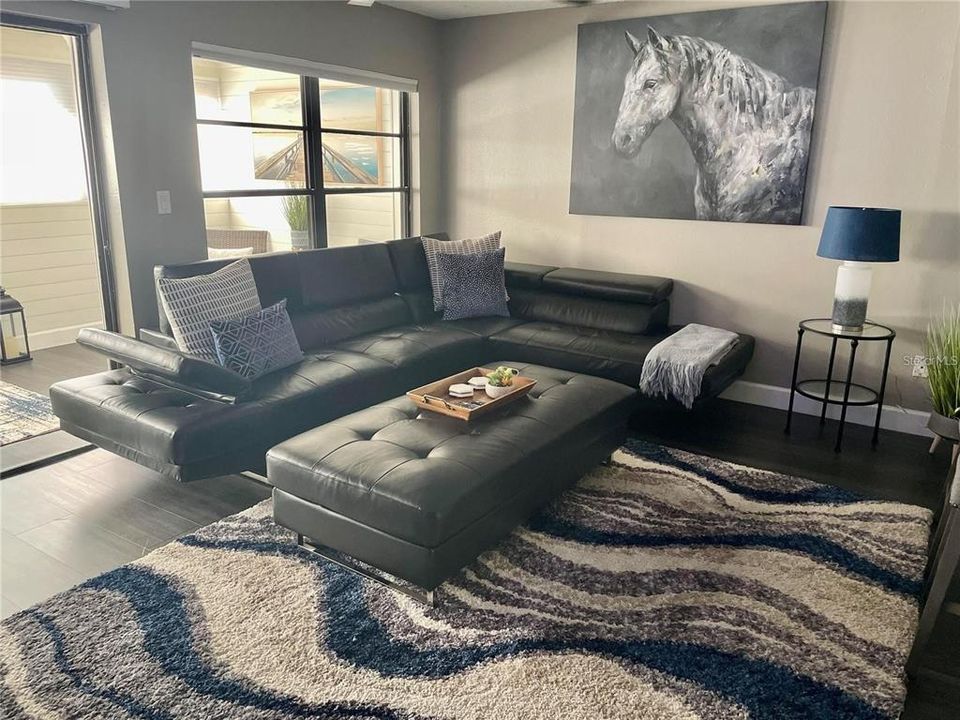 For Sale: $194,490 (1 beds, 1 baths, 675 Square Feet)