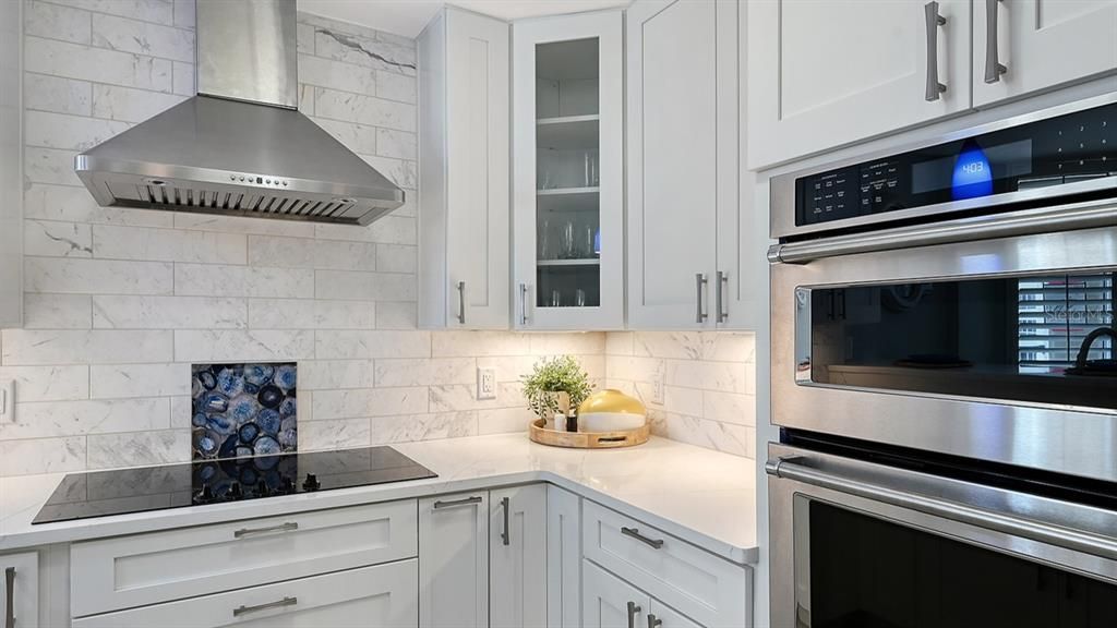 For Sale: $1,850,000 (3 beds, 2 baths, 2165 Square Feet)